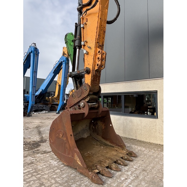 2020 Hyundai HX380L-43474978