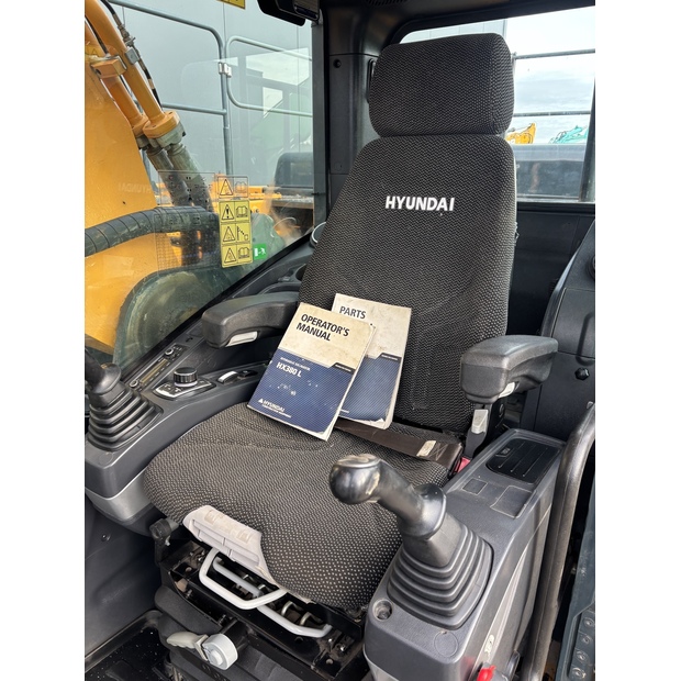 2020 Hyundai HX380L-43474986