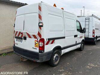 Image de CAMIONS ET TRANSPORT 2005 Renault Master