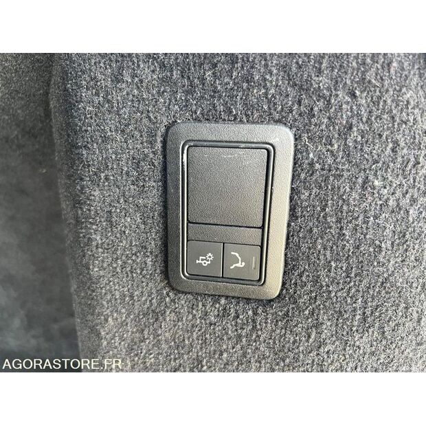 2017 Land Rover Range Rover Sport-43481780