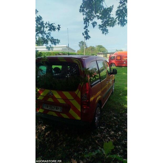 2011 سيتروين BERLINGO-43481799