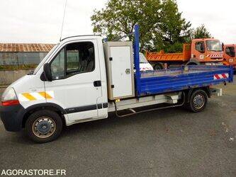 Image de CAMIONS À PLATEAU 2008 Renault Master