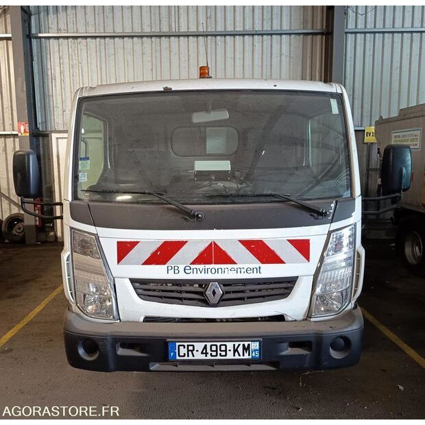 2013 Renault Maxity-43481907