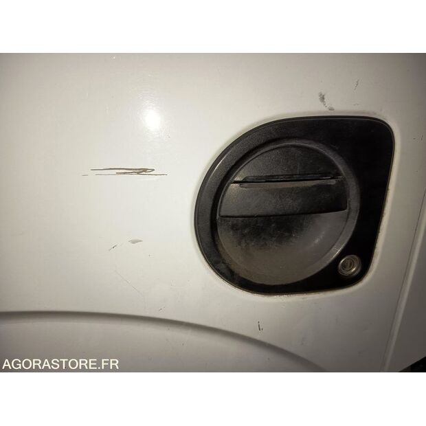 2013 Renault Maxity-43481919