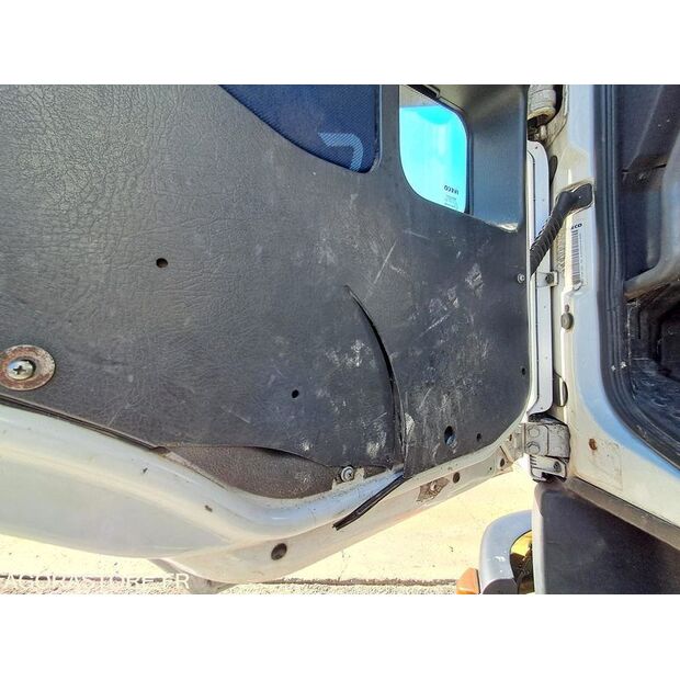 2009 ايفكو 260S42-43482053