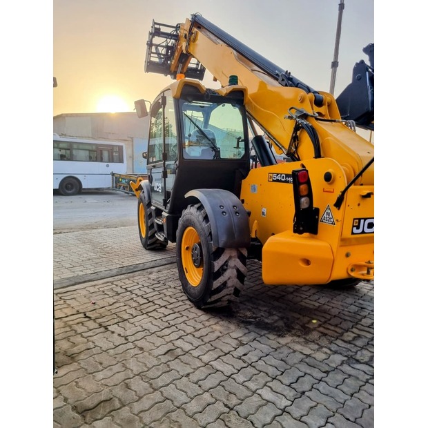 2018 جيه سي بي 540-140-43483900