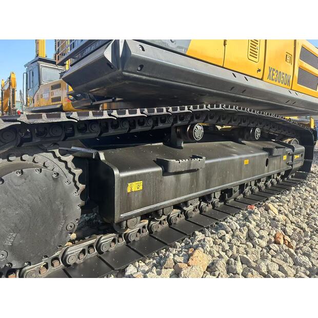 2023 اكس سي ام جي XE305-43484167