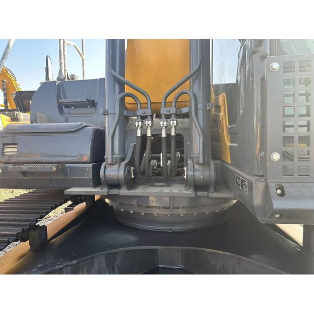 2023 اكس سي ام جي XE305-43484175