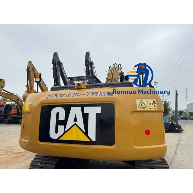 2023 Caterpillar 320D2-43484237