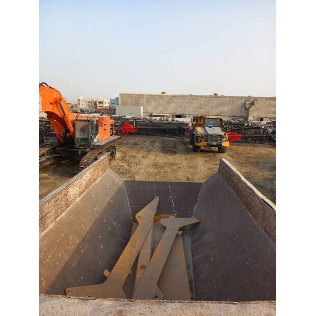 2017 كوماتسو HM400-3R-43484467