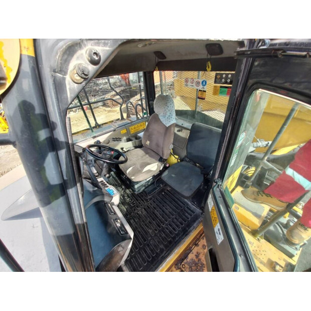 2017 Komatsu HM400-3R-43484573