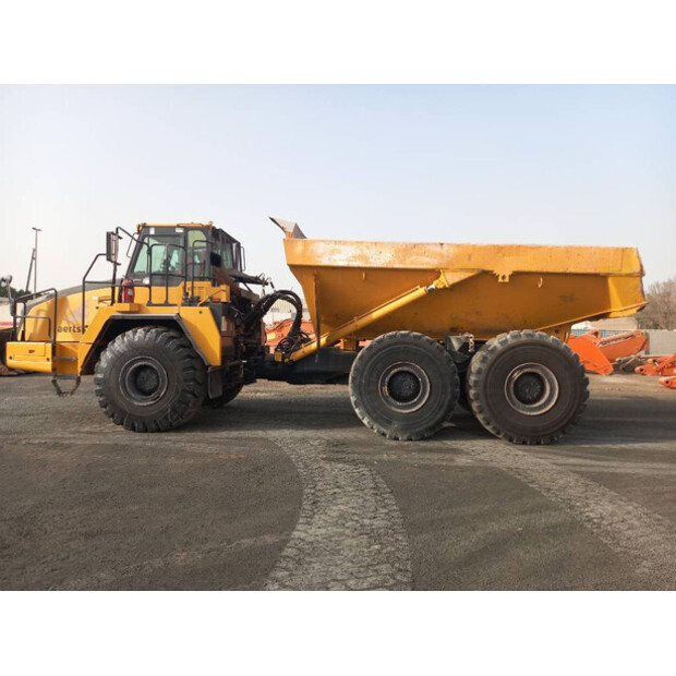 2017 Komatsu HM400-3R-43484595