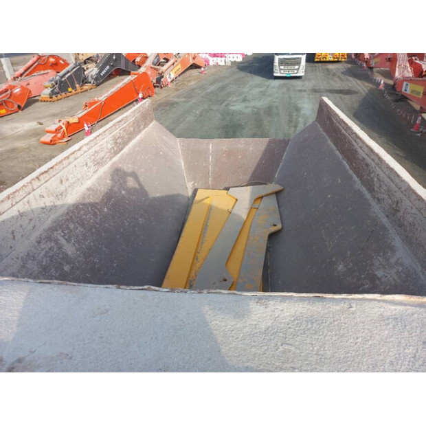 2017 Komatsu HM400-3R-43484602