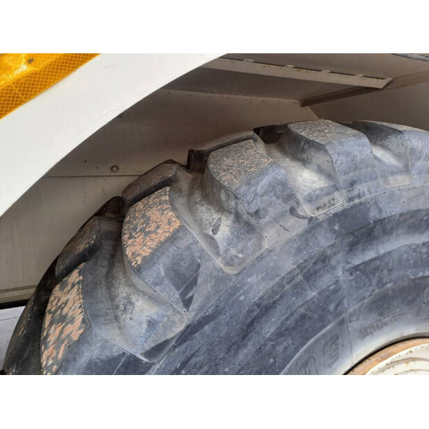 2008 GROVE RT890E-43484639