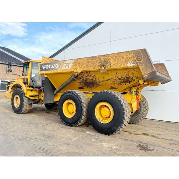 2015 فولفو A30G-43484952