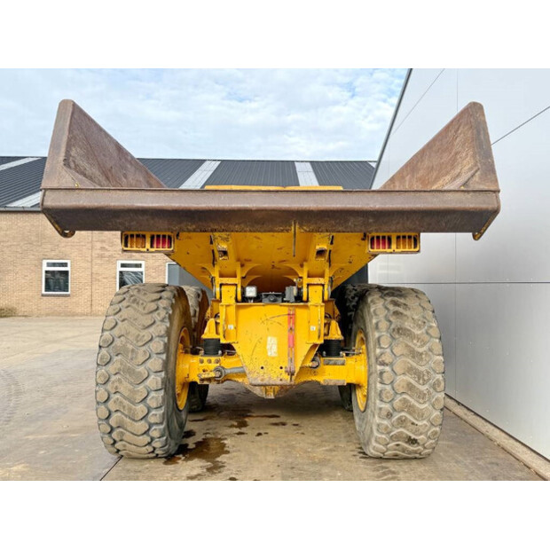 2015 فولفو A30G-43484953