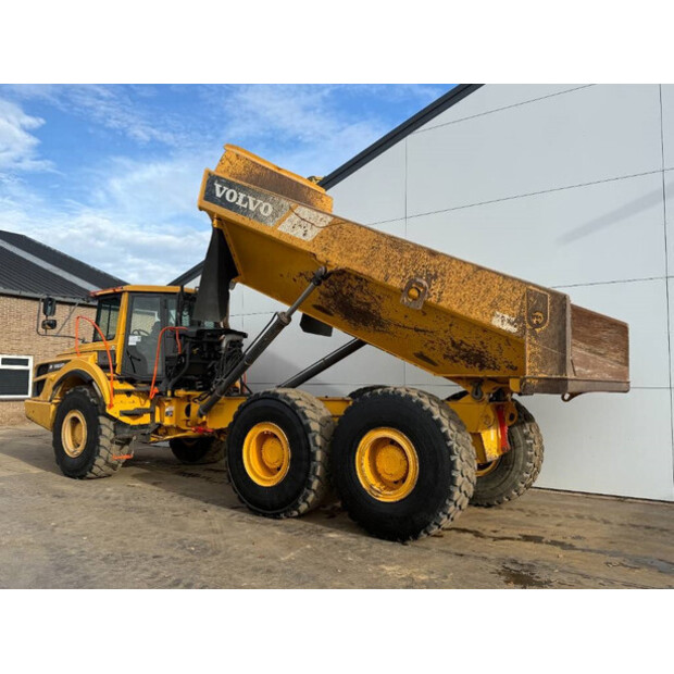 2015 فولفو A30G-43484965