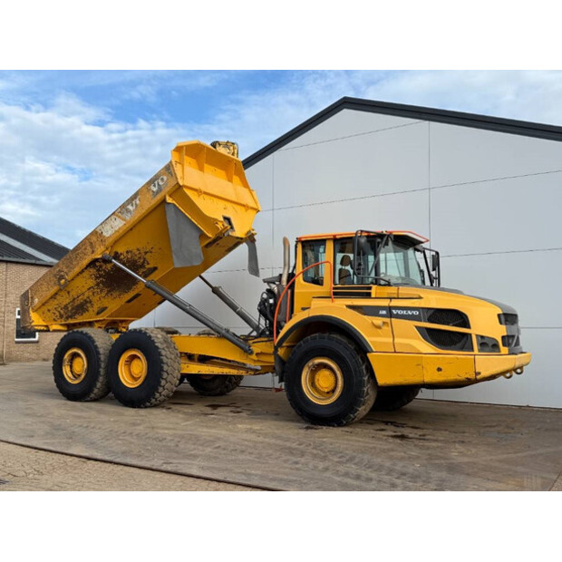 2015 فولفو A30G-43484970