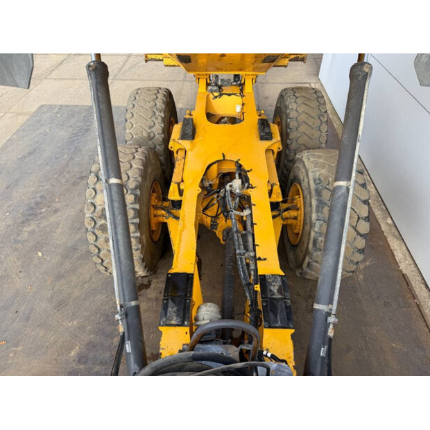 2015 فولفو A30G-43484973