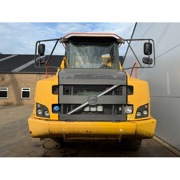 2015 فولفو A30G-43484982