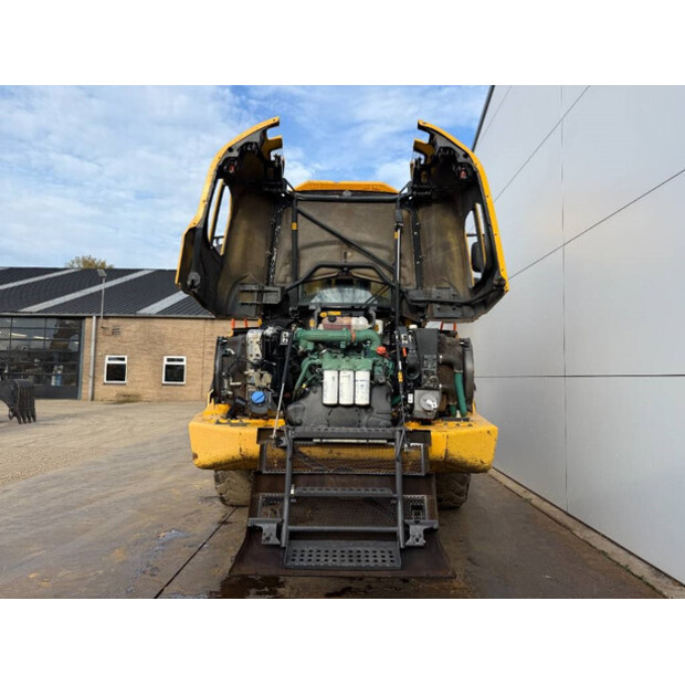 2015 فولفو A30G-43484983