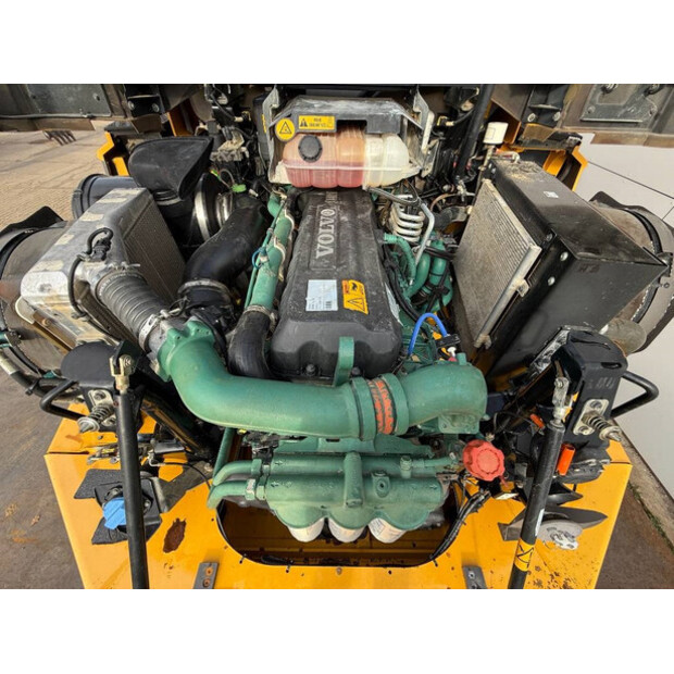 2015 فولفو A30G-43484987