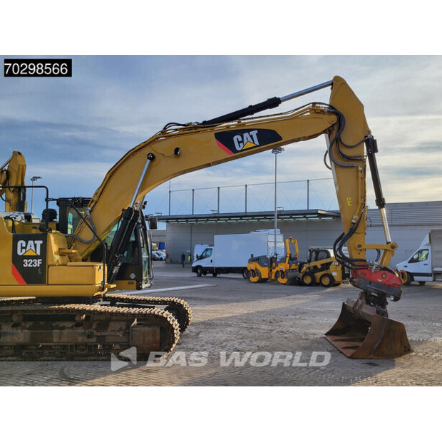 2017 كاتربيلر 323FL-43485407