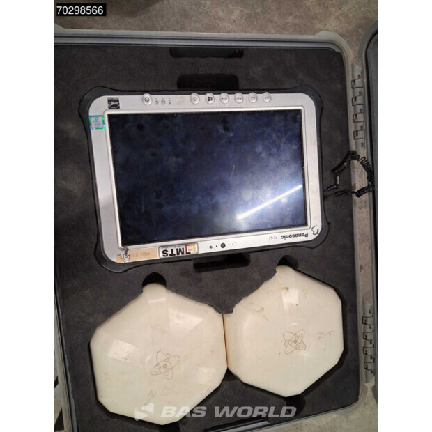 2017 كاتربيلر 323FL-43485438