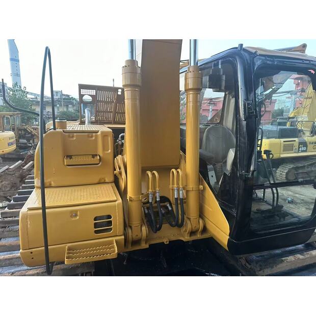 2019 Caterpillar 320C-43485675