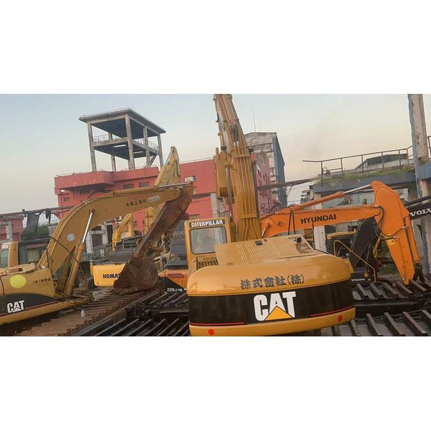 2019 Caterpillar 320C-43485681