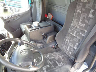 2006-mercedes-benz-axor-1823-1380168-43486135