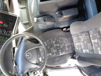 2006-mercedes-benz-axor-1823-1380168-43486136