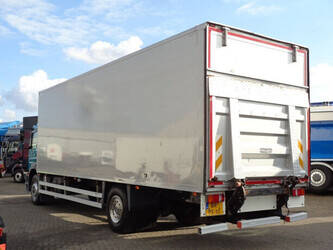 2006-mercedes-benz-axor-1823-1380168-43486140