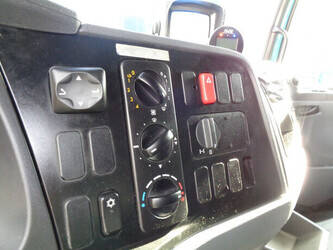 2006-mercedes-benz-axor-1823-1380168-43486145