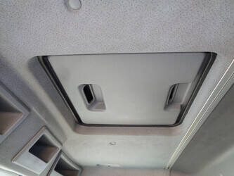 2006-mercedes-benz-axor-1823-1380168-43486148