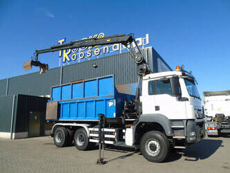 2009-man-others-43486242