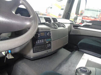 2015-man-tgm-12-250-43486355