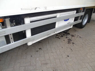 2016-daf-lf-220-1380173-43486382