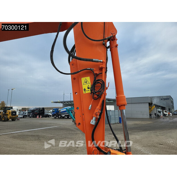 2017 هيتاشى ZX140W-6-43487281