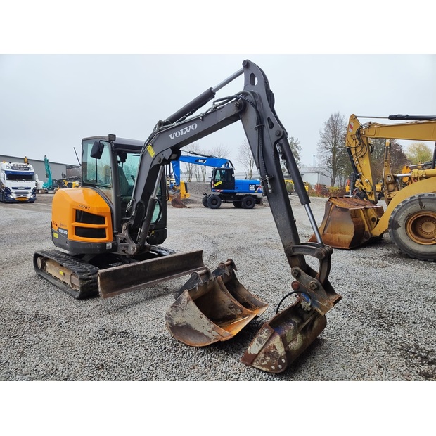 2016 Volvo ECR40D-43493822