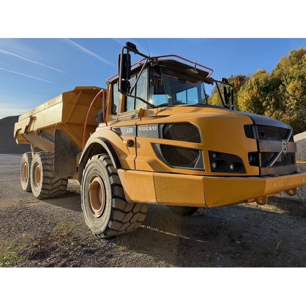 2018 فولفو A30G-43493908