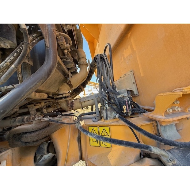 2018 فولفو A30G-43493923