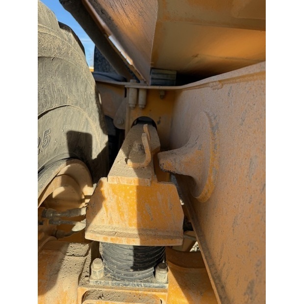 2018 فولفو A30G-43493925