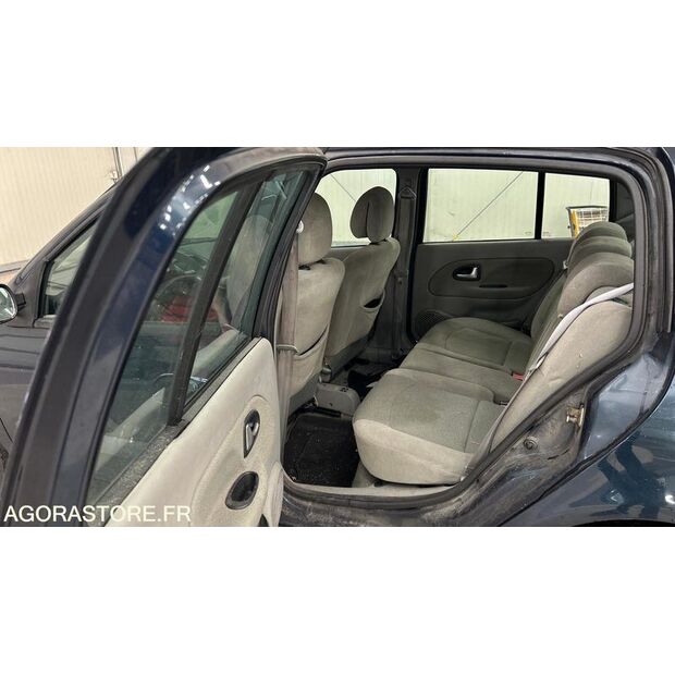 2005 Renault Clio-43501879