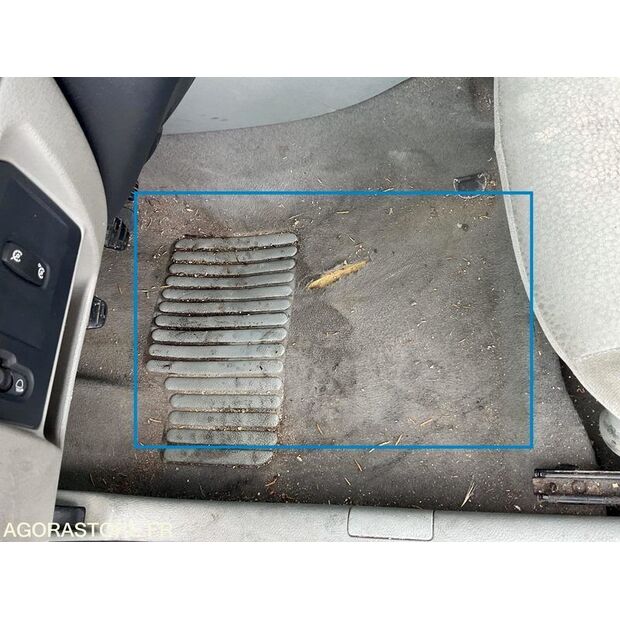 2005 Renault Clio-43501892