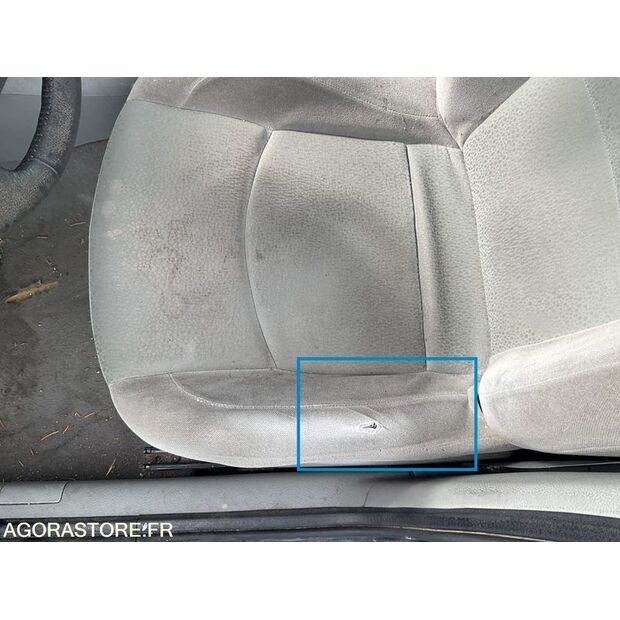 2005 Renault Clio-43501893