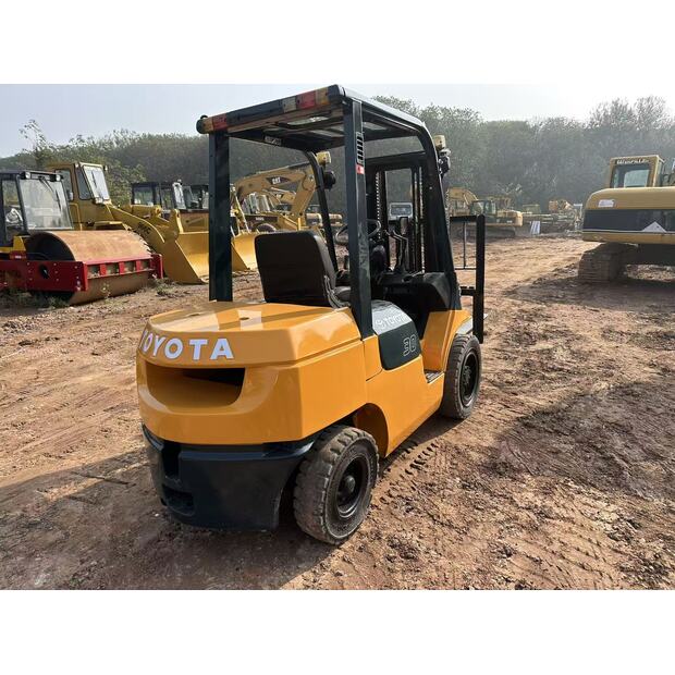 2022 Toyota 30-43503280