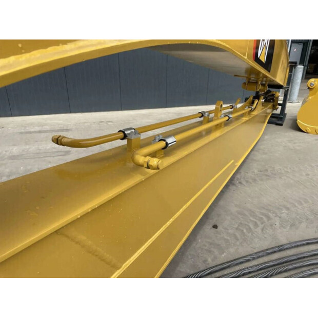 2025 Caterpillar 323F-43503544