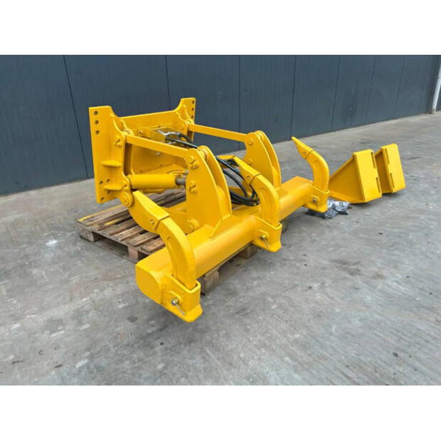 2025 Komatsu D38-43506224