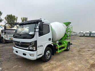 صورة ل خلاطات خرسانية 2025 FURIKA YX3500